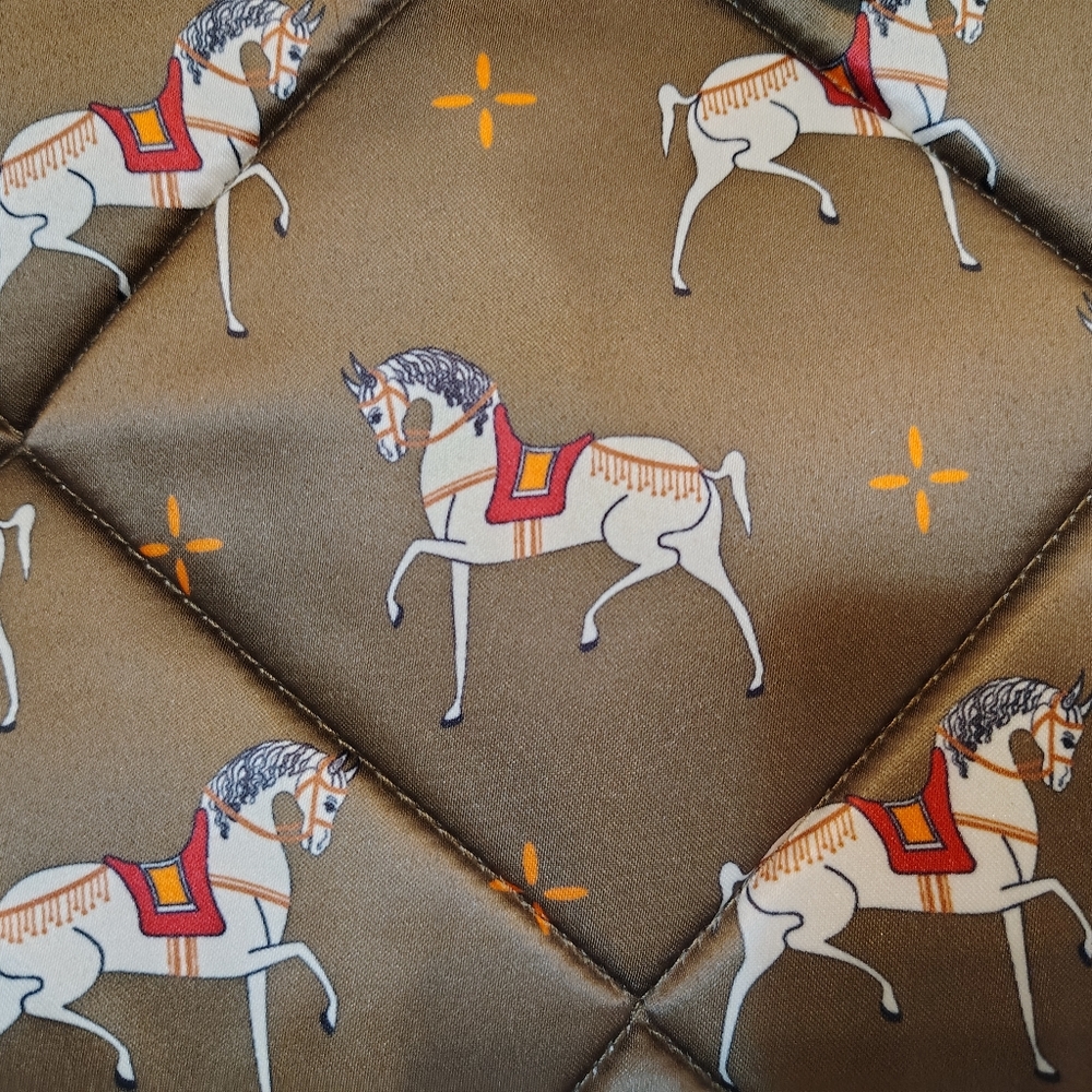 HKM ** Pony Size** Saddle Pad with Carousel Horse Print - Picture 2 of 4